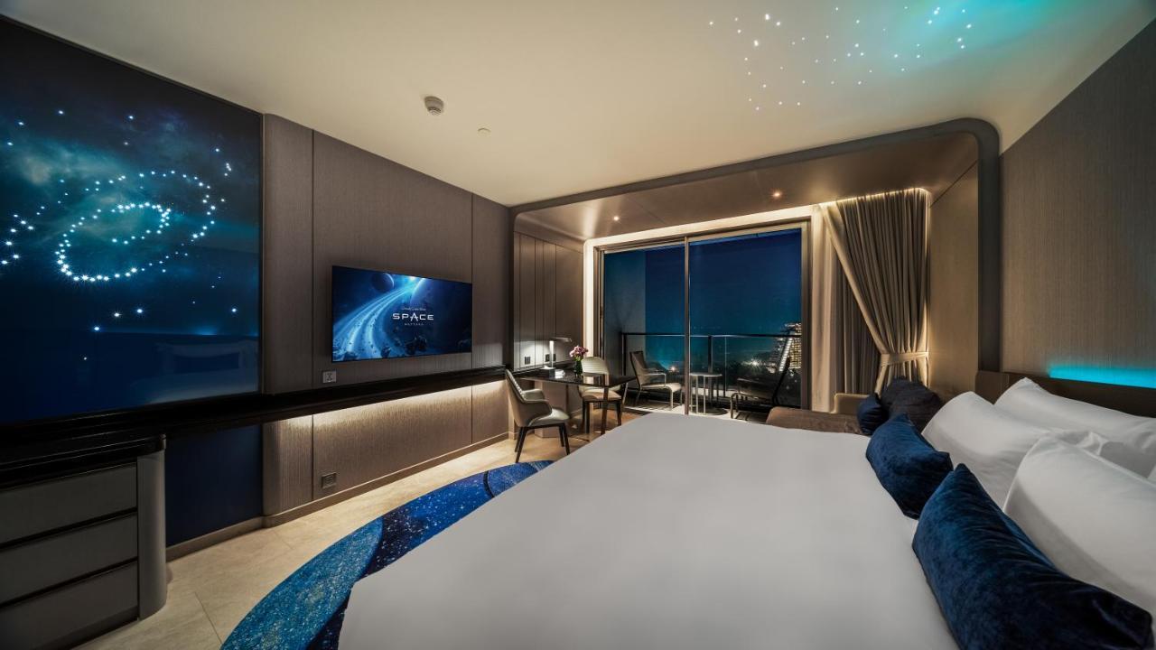 Grande Centre Point Space Pattaya Εξωτερικό φωτογραφία Deluxe Ocean View Room