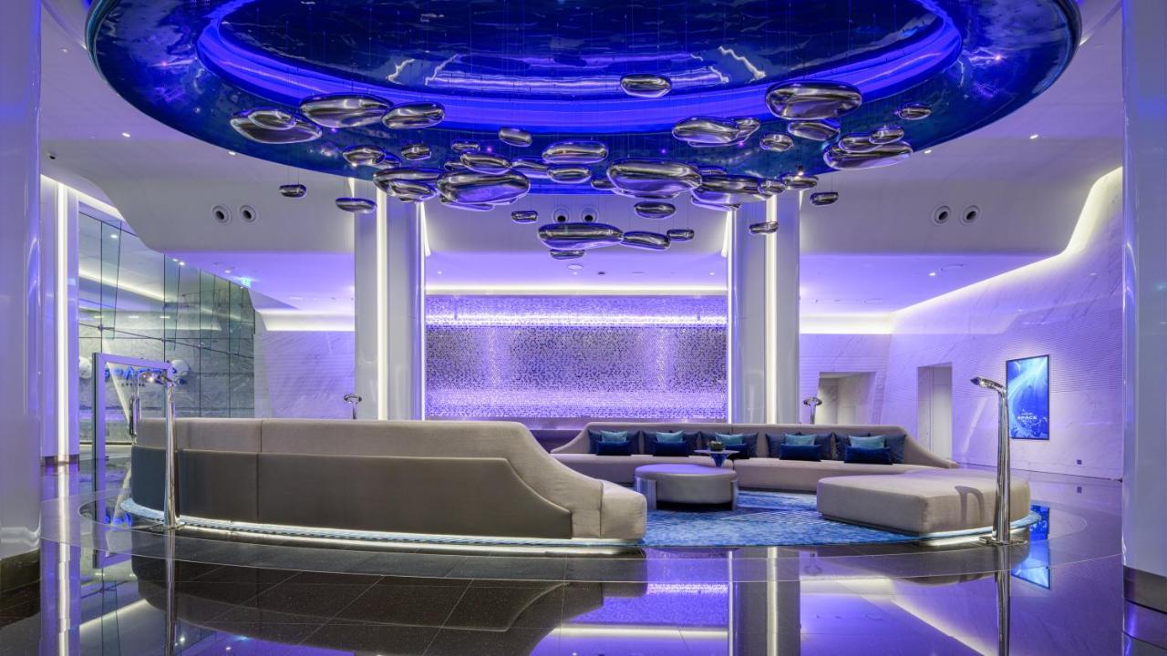 Grande Centre Point Space Pattaya Εξωτερικό φωτογραφία The lobby of the hotel