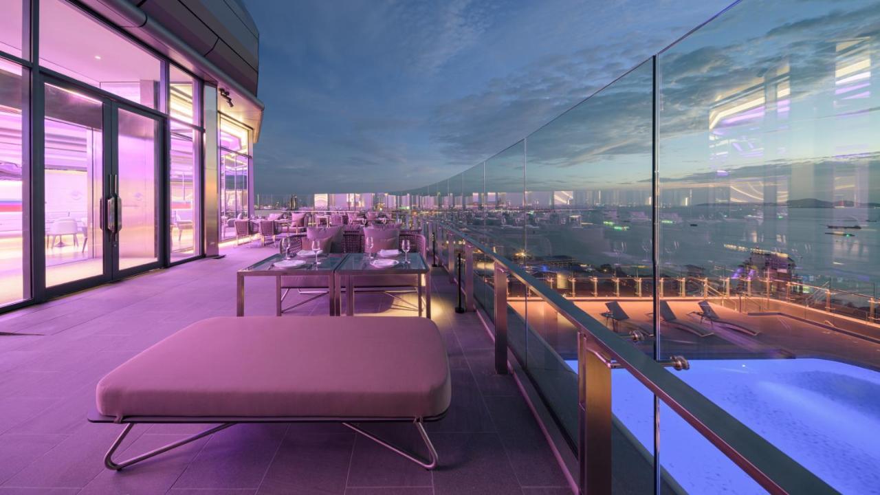 Grande Centre Point Space Pattaya Εξωτερικό φωτογραφία Skyline Terrace
